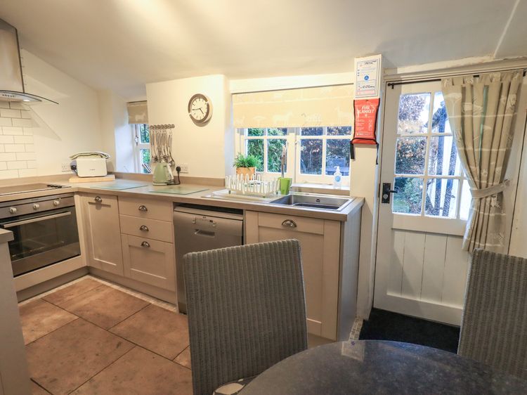 Nurses Cottage, listing photograph 12