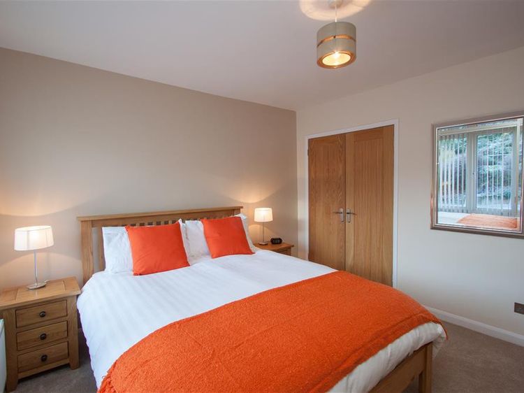 Beckside, listing photograph 8