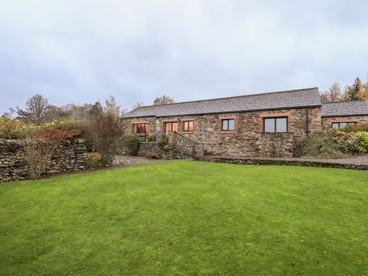 Low House, listing photograph 2