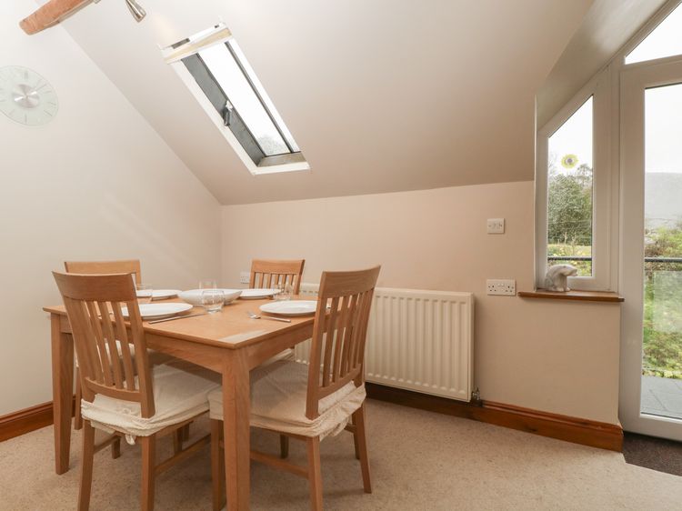 Cygnet Cottage, listing photograph 9