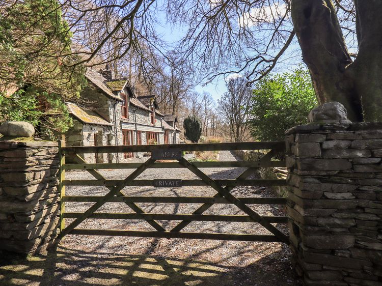 The Stables, listing photograph 3