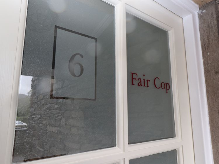 Fair Cop, listing photograph 2