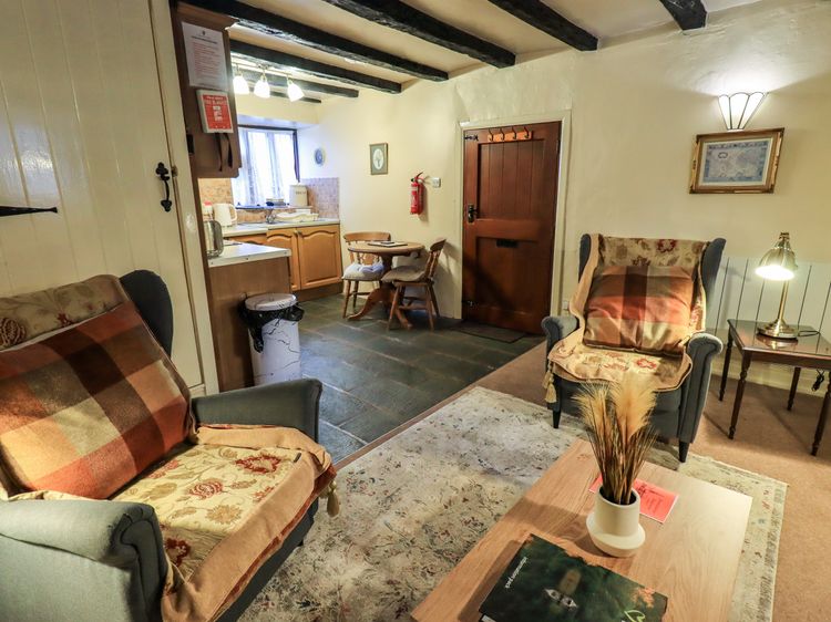 How Head Cottage, listing photograph 6