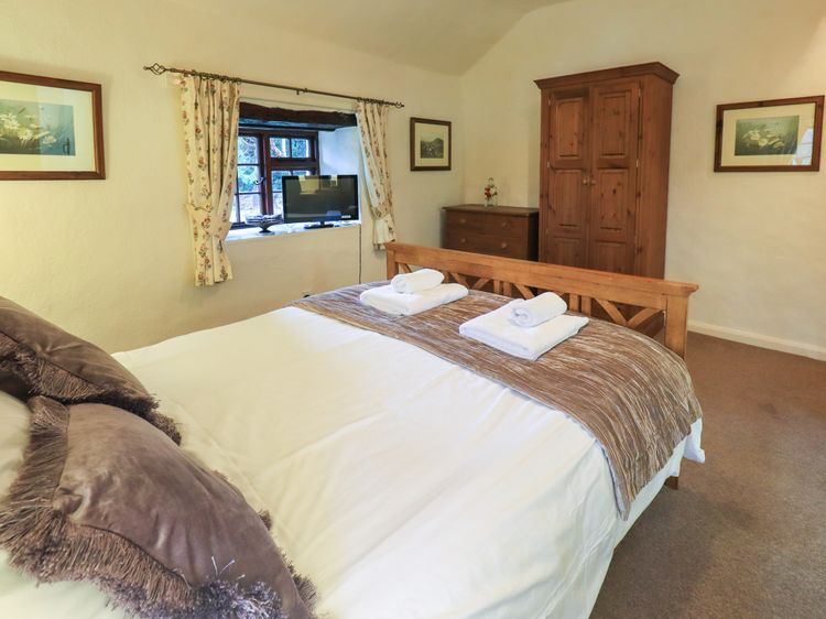 How Head Cottage, listing photograph 12
