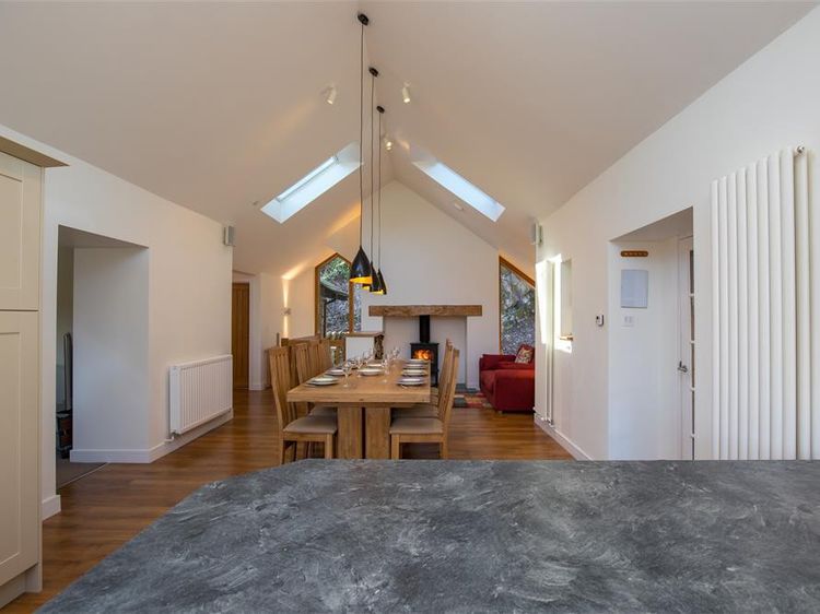 Spring Cottage, listing photograph 9