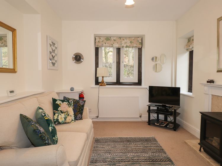 Larch Cottage, listing photograph 2