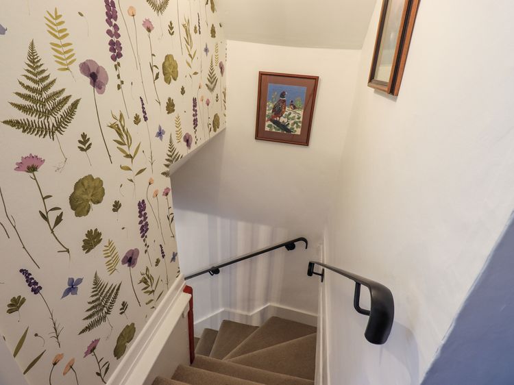 North Lodge, listing photograph 12