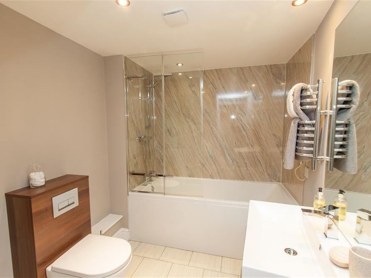 The Coach House, listing photograph 12