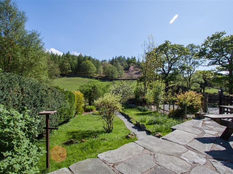 Robins Nest, listing photograph 12