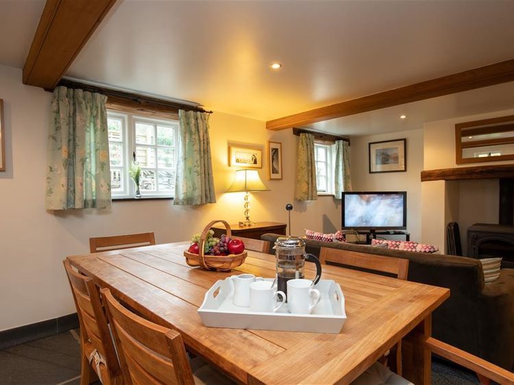 Forest Cottage, listing photograph 4