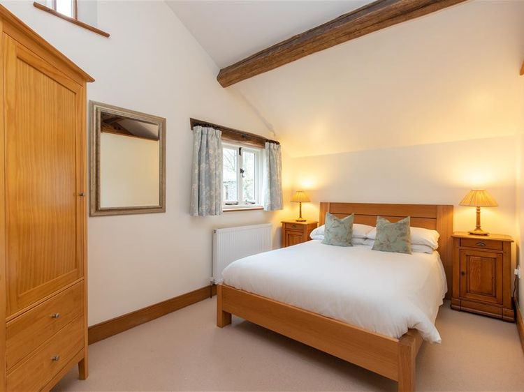 Forest Cottage, listing photograph 8