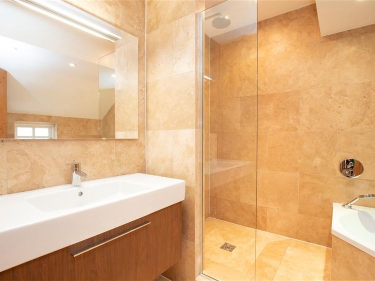 Forest Cottage, listing photograph 10