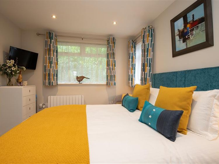 Silver Howe, listing photograph 10