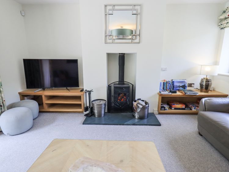 No 7, listing photograph 7