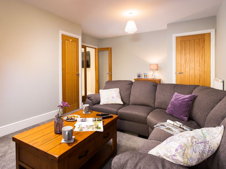 Glebe Holme, listing photograph 9
