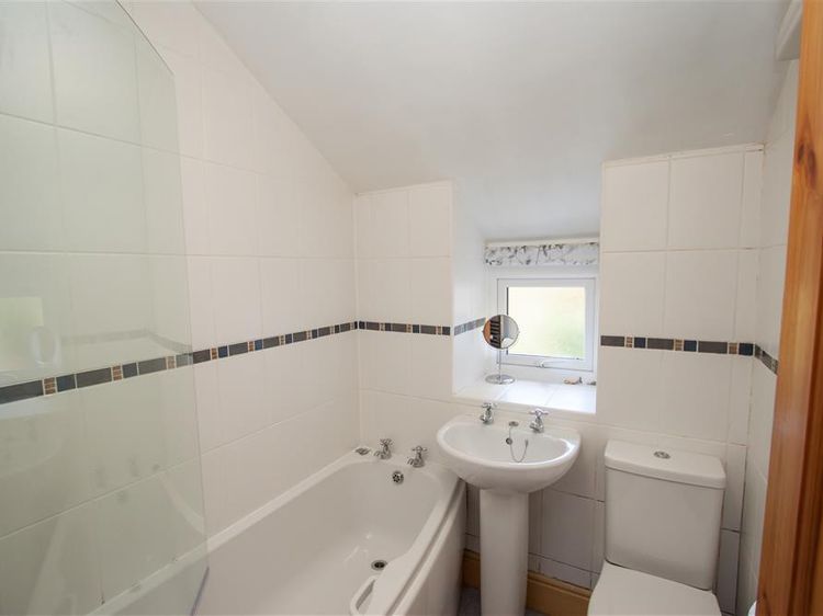 Briardale Cottage, listing photograph 7