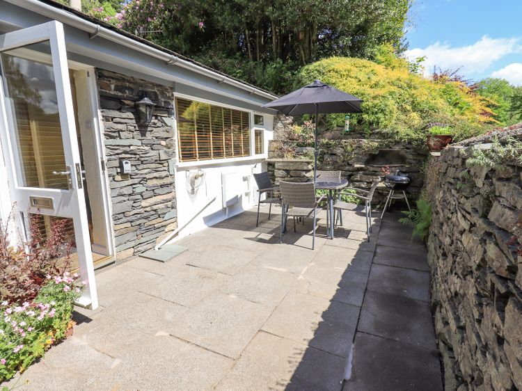 Courtyard Cottage, listing photograph 4