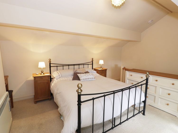 Menai Cottage, listing photograph 8