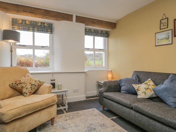 1 Sunny Point Cottages, listing photograph 4