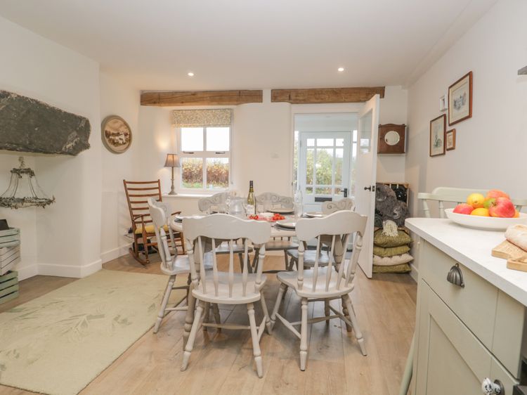 1 Sunny Point Cottages, listing photograph 12