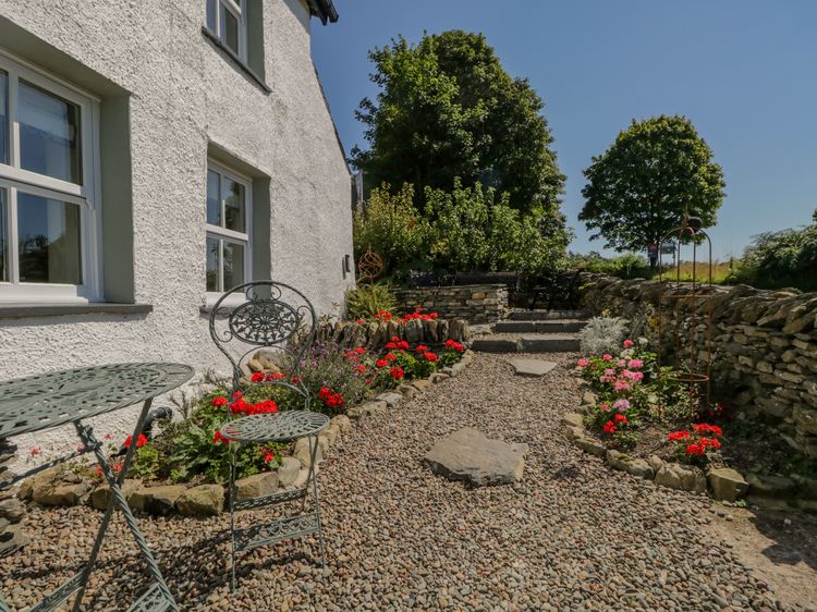 1 Sunny Point Cottages, listing photograph 3