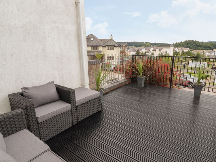 Castle View, listing photograph 4