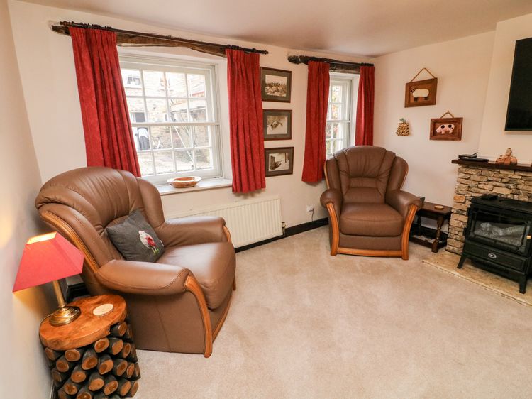 Piggy Bank Cottage, listing photograph 3