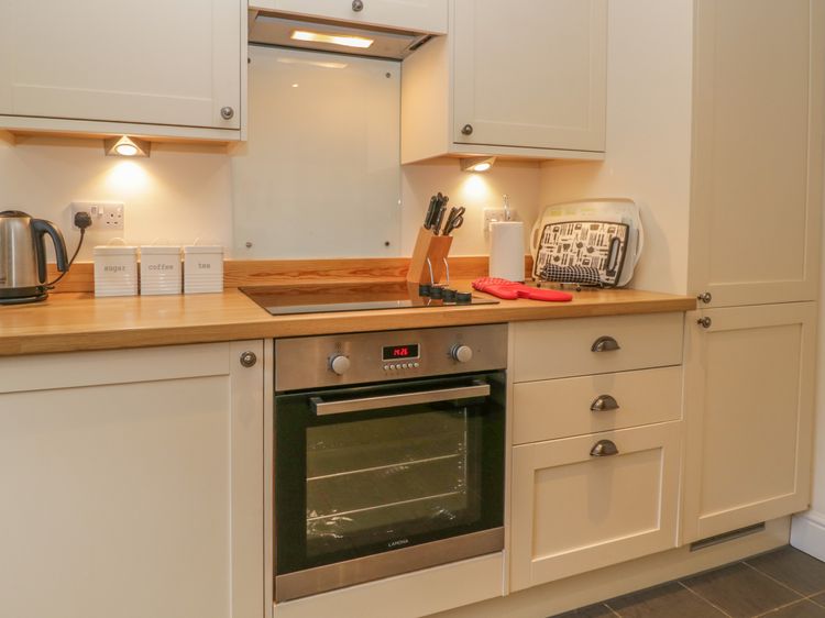 Holly Tree Cottage, listing photograph 12