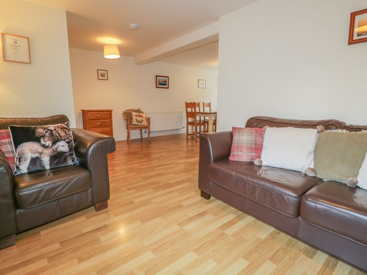 Holly Tree Cottage, listing photograph 6