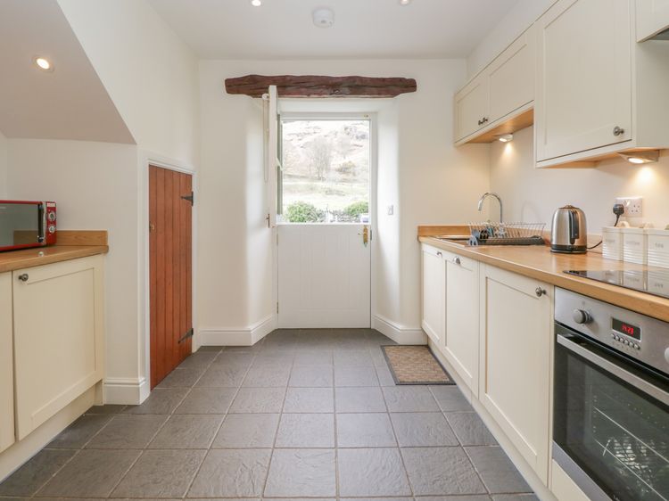 Holly Tree Cottage, listing photograph 11