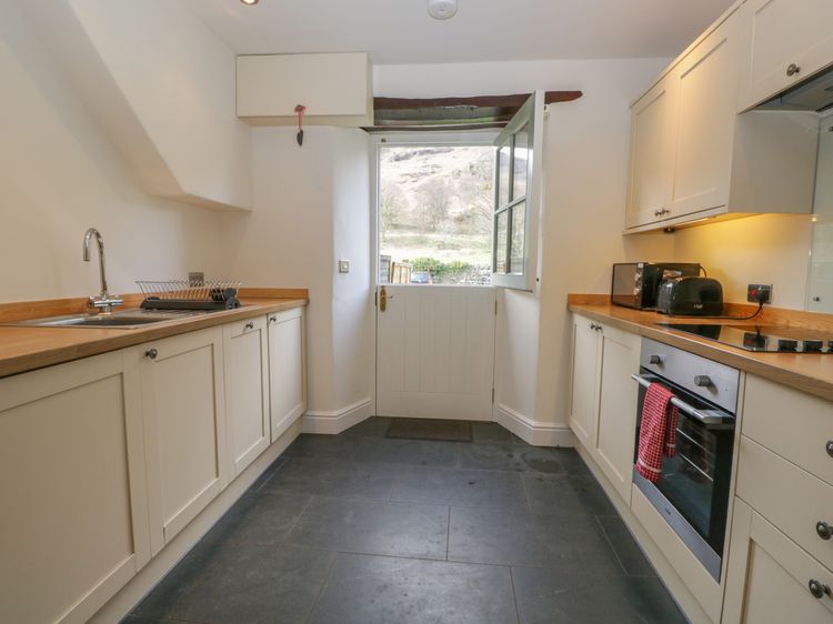 Oak Tree Cottage, listing photograph 9