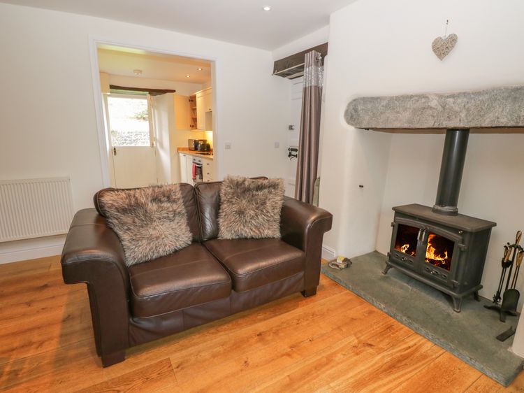 Oak Tree Cottage, listing photograph 6