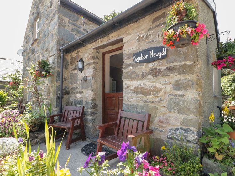 Ysgubor Newydd, listing photograph 2