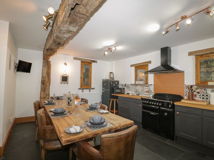 Pentre Barn, listing photograph 9
