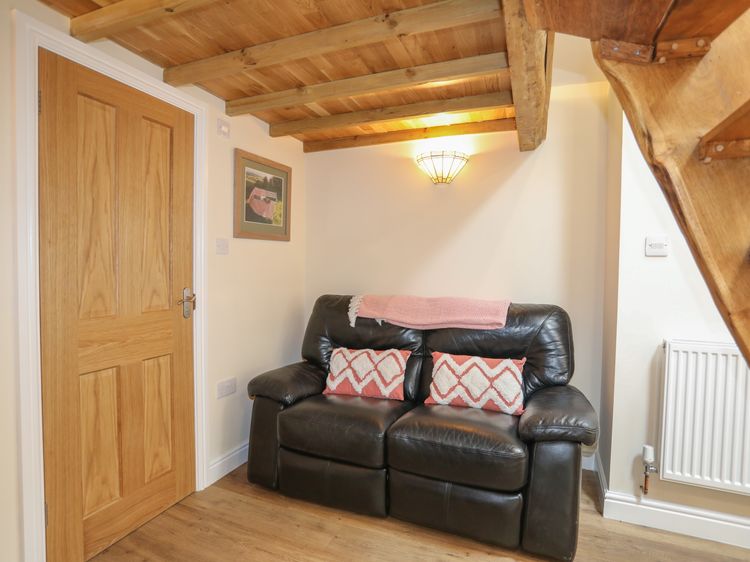 Glan Meon Cottage, listing photograph 3