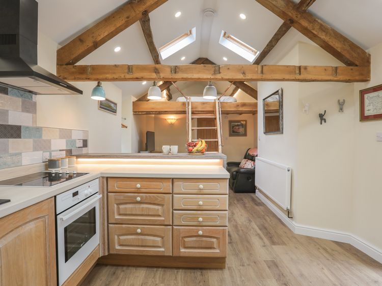 Glan Meon Cottage, listing photograph 5