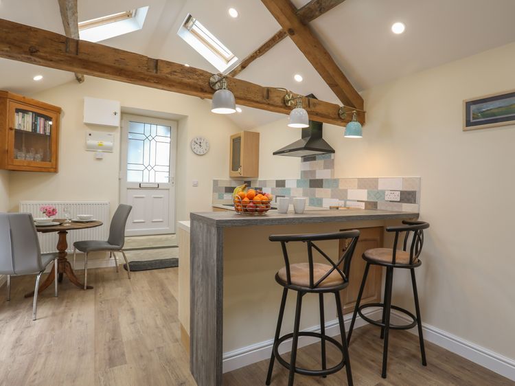 Glan Meon Cottage, listing photograph 7