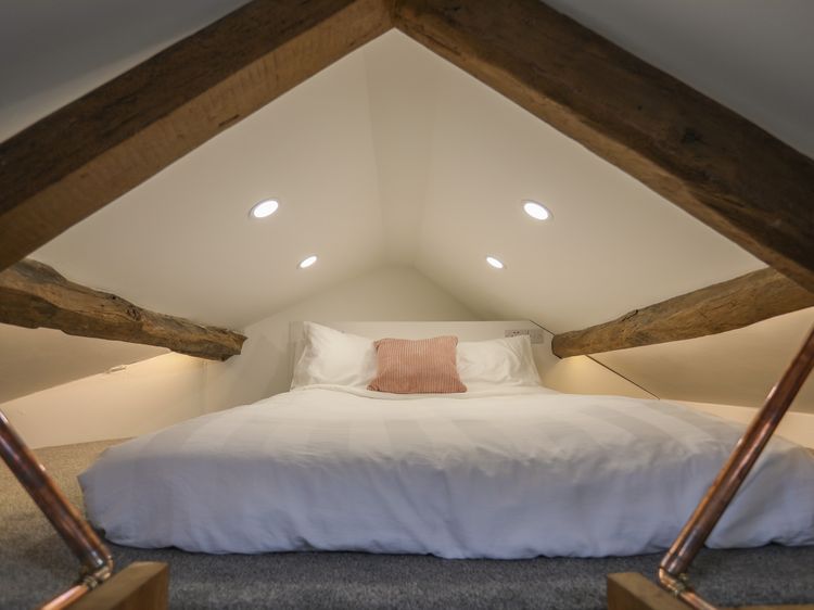 Glan Meon Cottage, listing photograph 11