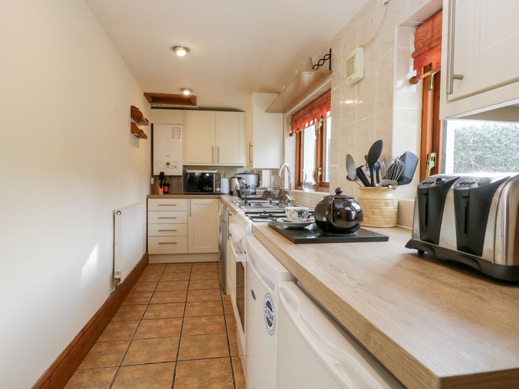 Shipwreck Cottage, listing photograph 12