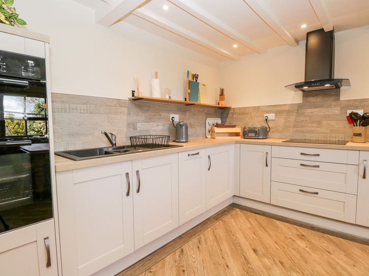 1 Cherry Tree Cottage, listing photograph 8