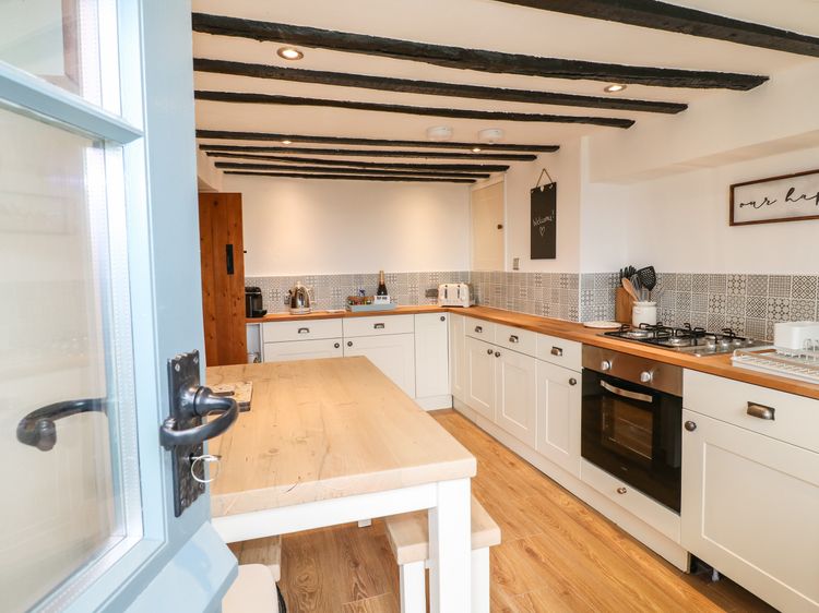 Ivy Cottage, listing photograph 3