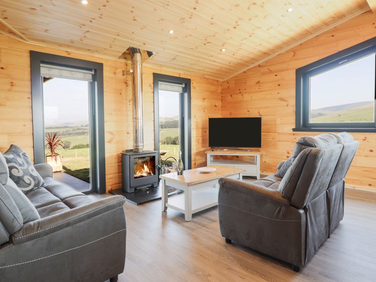 Bacheiddon Log Cabin, listing photograph 10