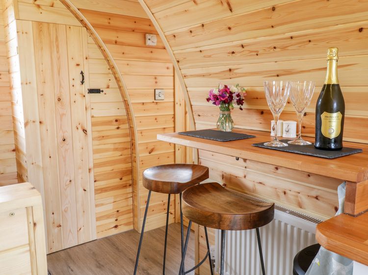 Embden Pod at Banwy Glamping, listing photograph 10