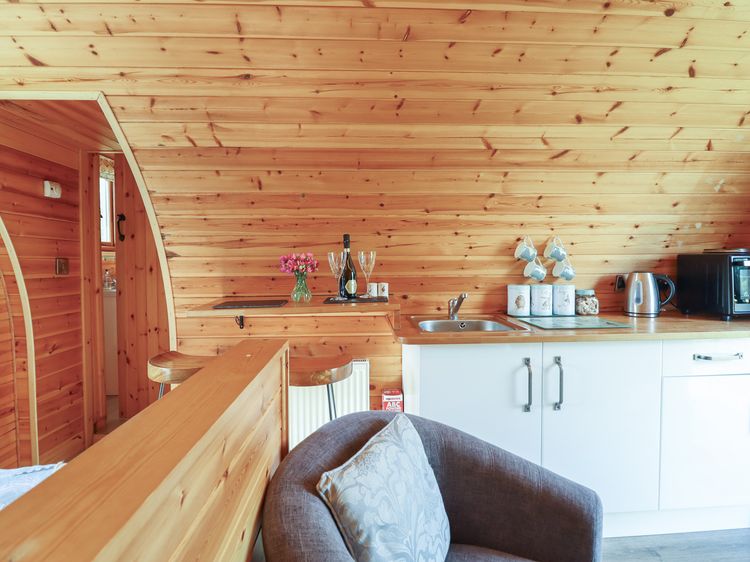 Embden Pod at Banwy Glamping, listing photograph 12