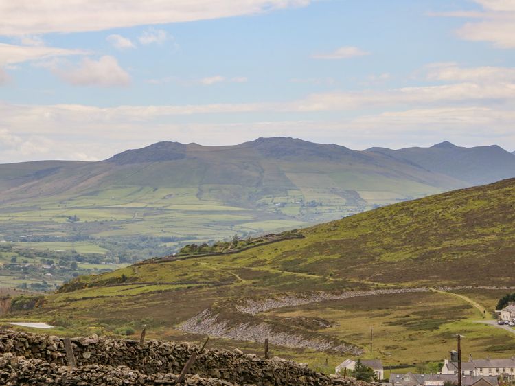 Bryn Derwen, listing photograph 4