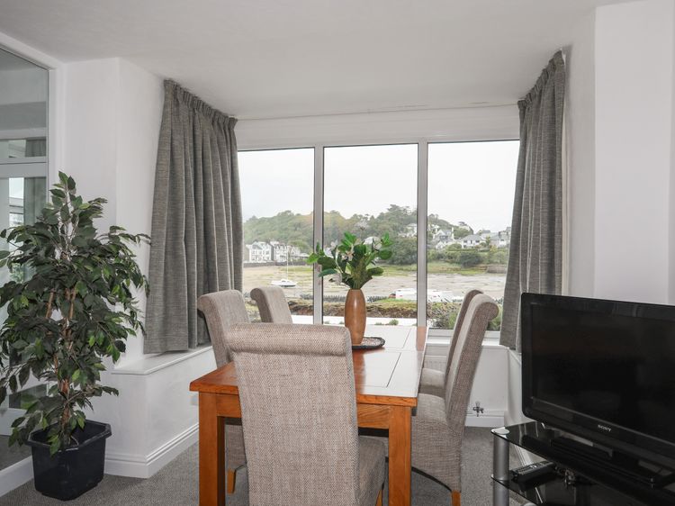 Ivy Cottage, listing photograph 4