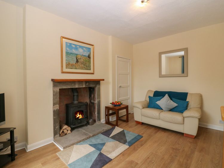 Gardener's Cottage, listing photograph 3