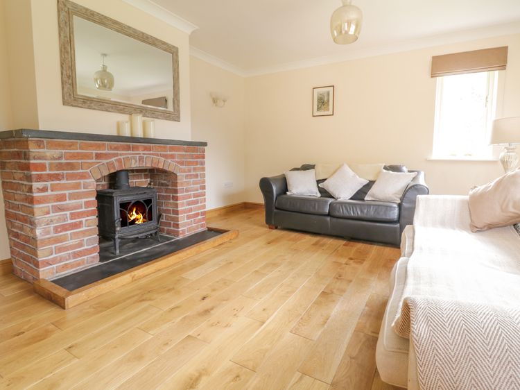 Hendre, listing photograph 7