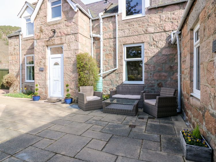Gairnlea House, listing photograph 2