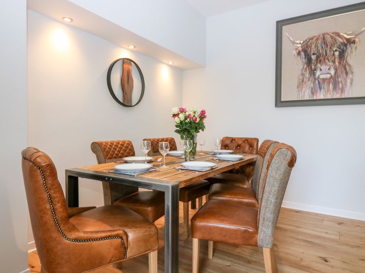 Gairnlea House, listing photograph 10
